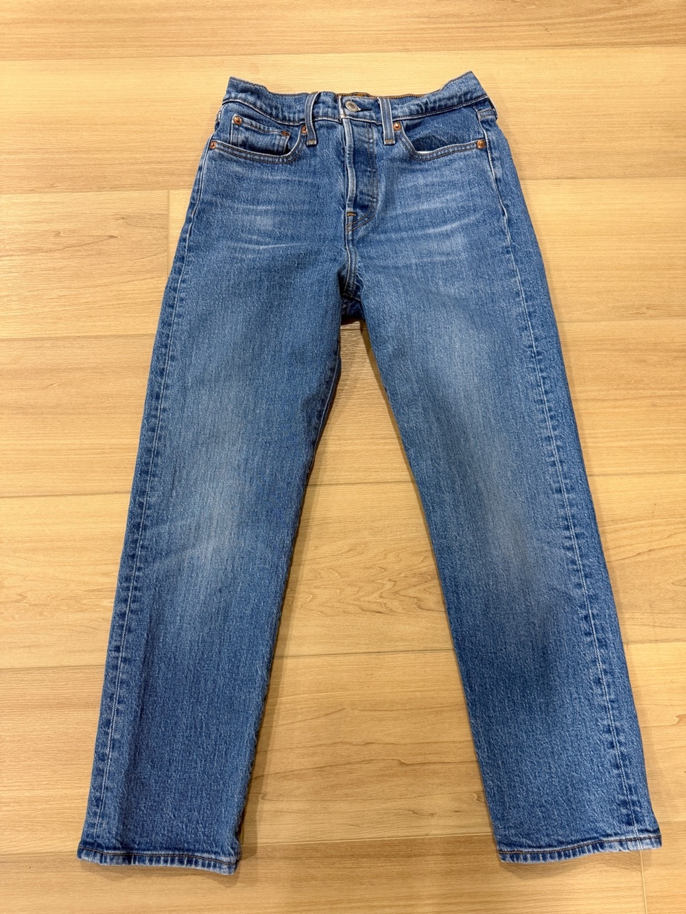 Levi’s Wedgie Straight Jeans—Size 25